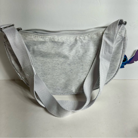 NWT. Disney Primark Stitch crossbody bag. Adorable gray bag - Picture 7 of 11